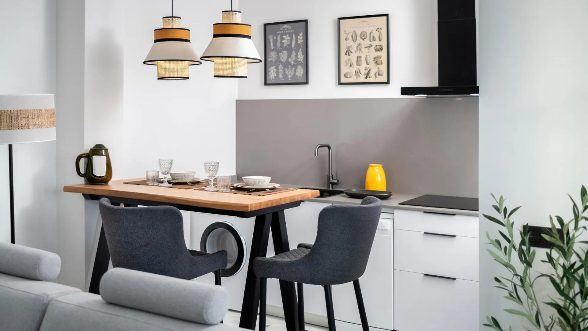 Magno Apartments Alvarez Quintero Seville Spain